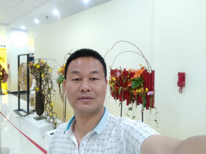 一点温馨的第一张照片--茂名相亲服务中心