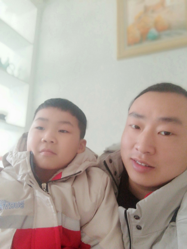 潇洒自由人的第一张照片--茂名相亲服务中心
