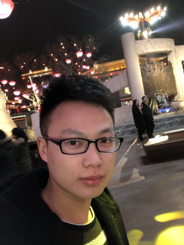 吃葡萄不吐葡萄皮的第一张照片--茂名相亲服务中心