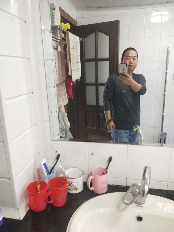 半世人间的第二张照片--茂名相亲服务中心