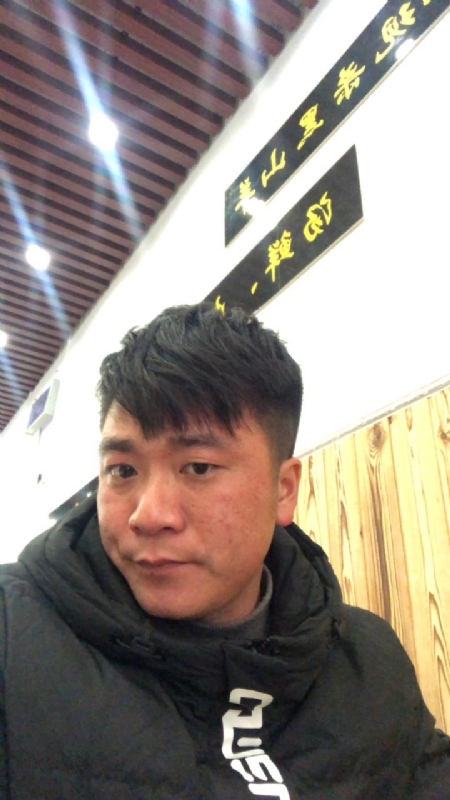 得得得的第一张照片--茂名相亲服务中心