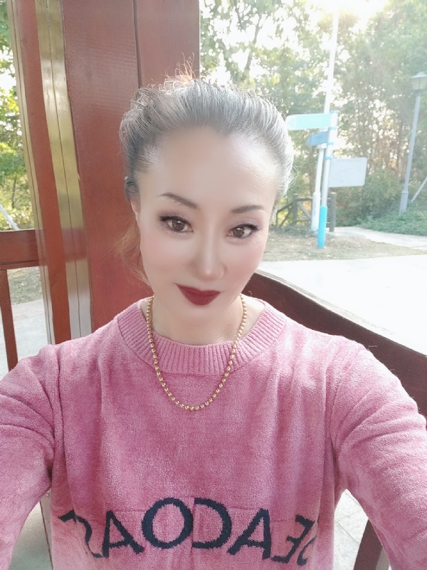 燕子的第五张照片--茂名相亲服务中心
