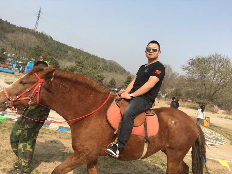 麦田的守望者的第一张照片--茂名相亲服务中心