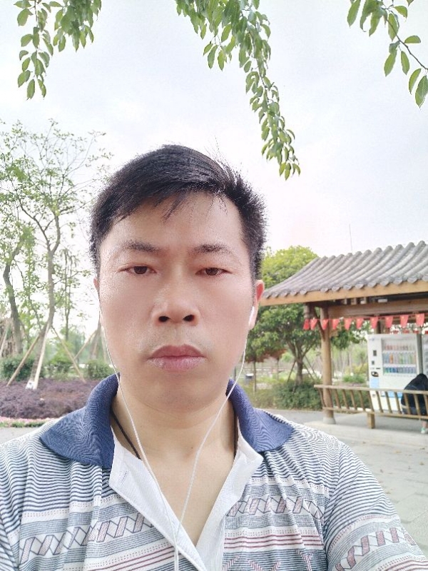 一个人的孤单的第一张照片--茂名相亲服务中心