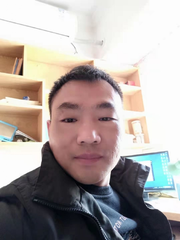 向前葱的第一张照片--茂名相亲服务中心