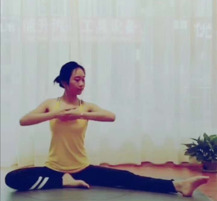 静静子的第一张照片--茂名相亲服务中心