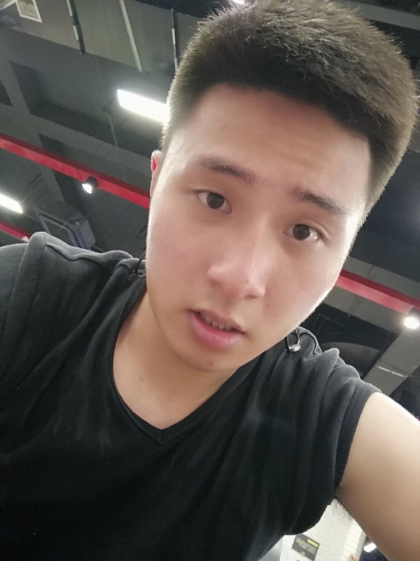 江南的雨的第一张照片--茂名相亲服务中心