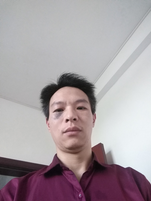 风中落叶的第三张照片--茂名相亲服务中心