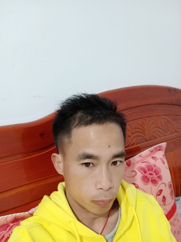 小biu崽的第一张照片--茂名相亲服务中心