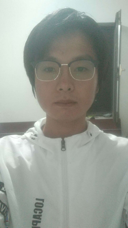 轻吻的第一张照片--茂名相亲服务中心