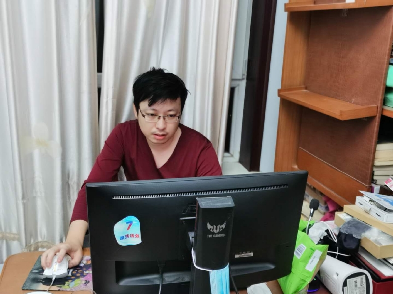 津彩的第一张照片--茂名相亲服务中心