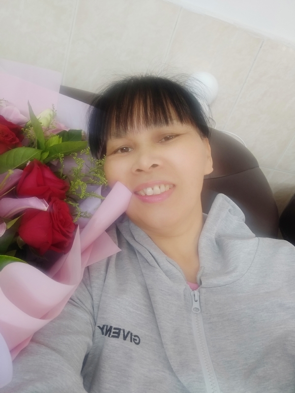 言言的第一张照片--茂名相亲服务中心