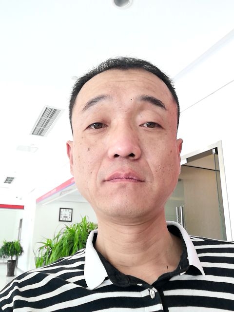 社会你的飞哥的第一张照片--茂名相亲服务中心