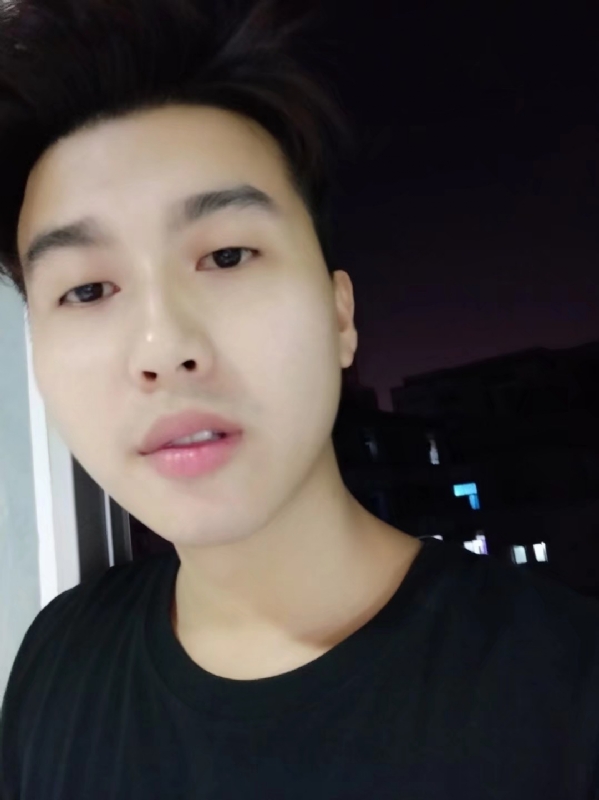 皮特王的第二张照片--茂名相亲服务中心