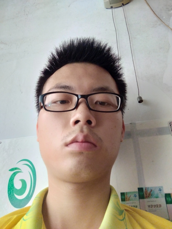 舒荷的第二张照片--茂名相亲服务中心