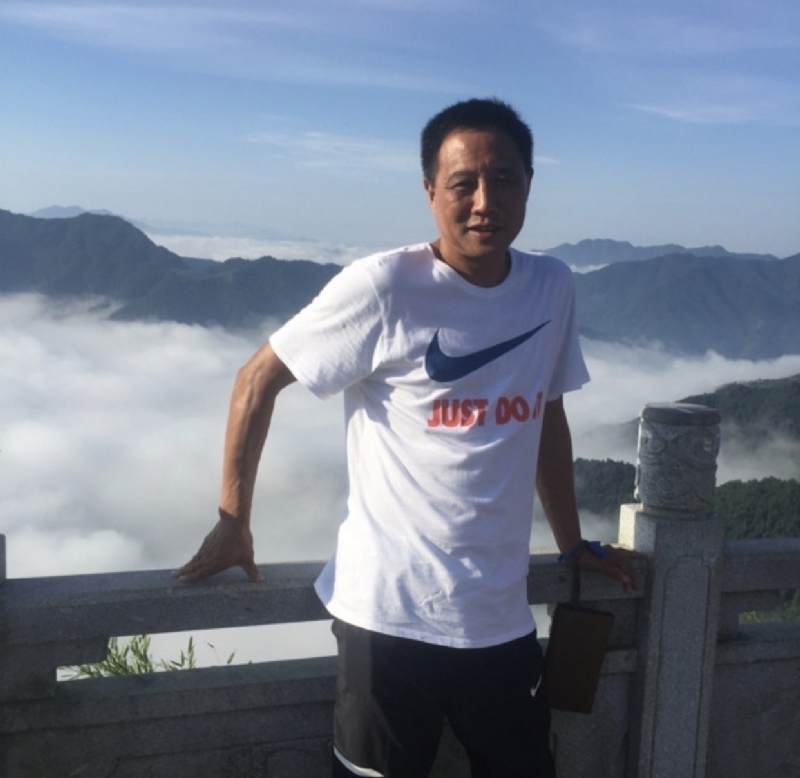 出走半生的第一张照片--茂名相亲服务中心