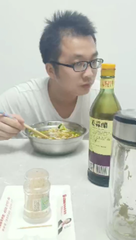 超超的第一张照片--茂名相亲服务中心