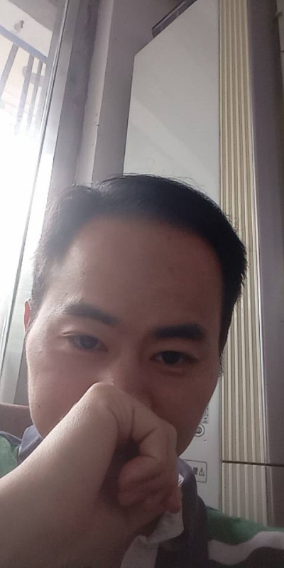 90年大叔的第一张照片--茂名相亲服务中心