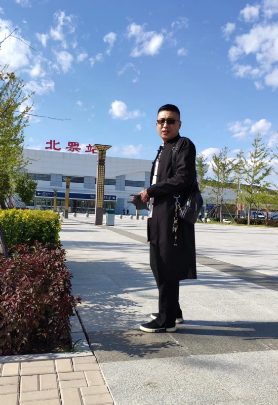 仟佰渡的第一张照片--茂名相亲服务中心