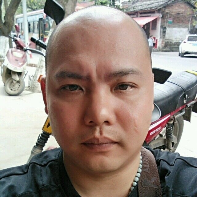 开心就好的第一张照片--茂名相亲服务中心