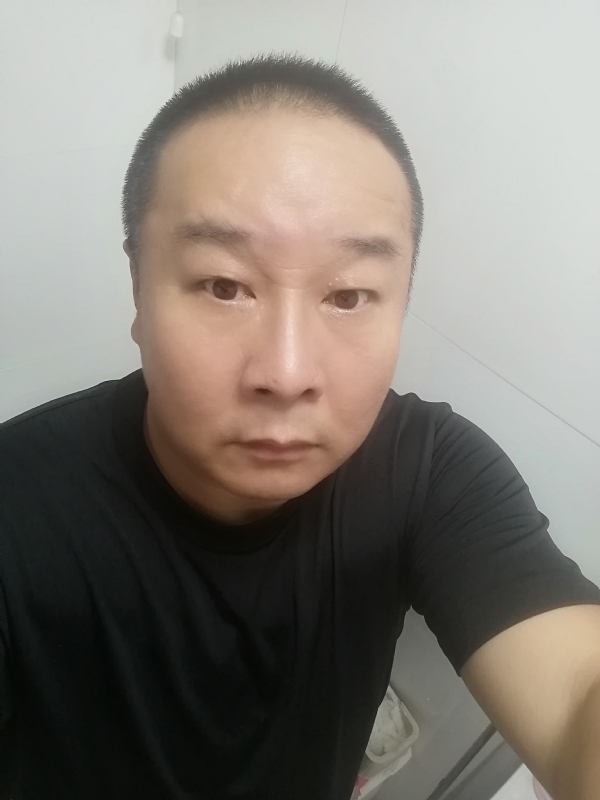 一束光的第一张照片--茂名相亲服务中心