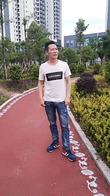 真诚相待的第一张照片--茂名相亲服务中心