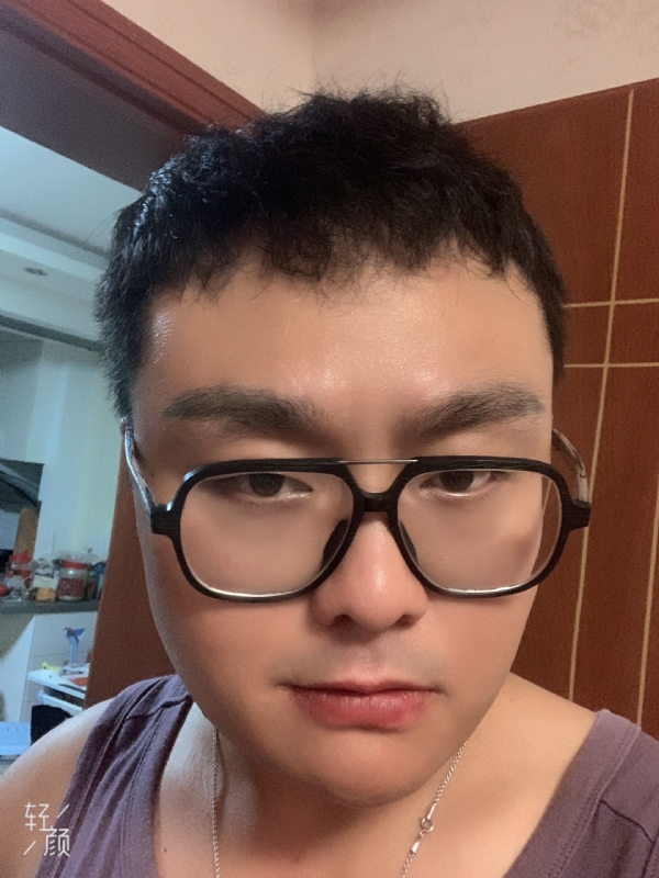 何为奈何的第三张照片--茂名相亲服务中心