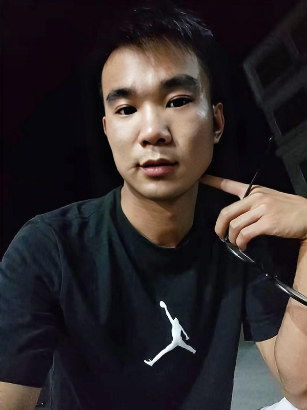 时光所致的第一张照片--茂名相亲服务中心