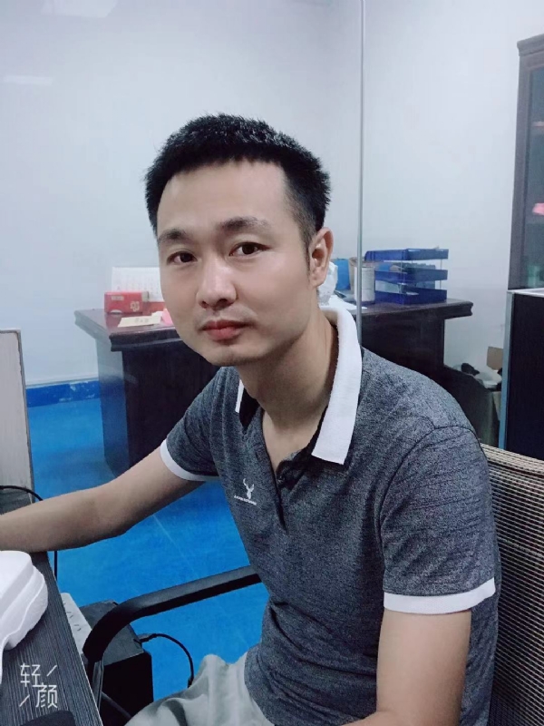 不忘初心的第一张照片--茂名相亲服务中心