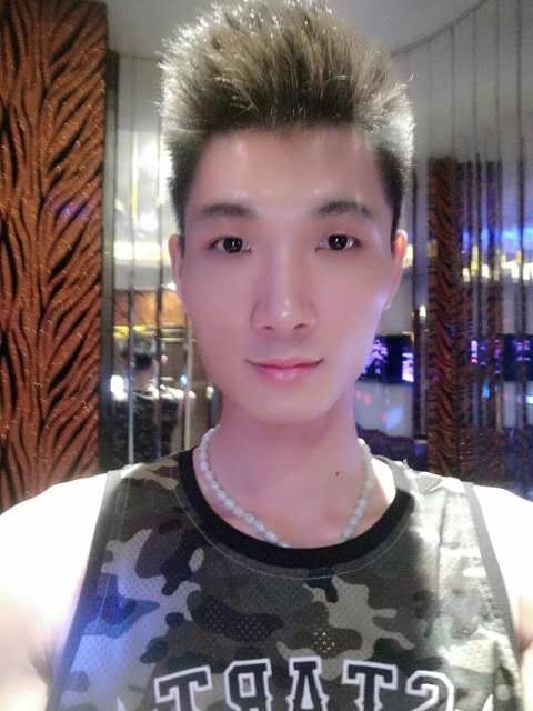 人生如戏的第一张照片--茂名相亲服务中心