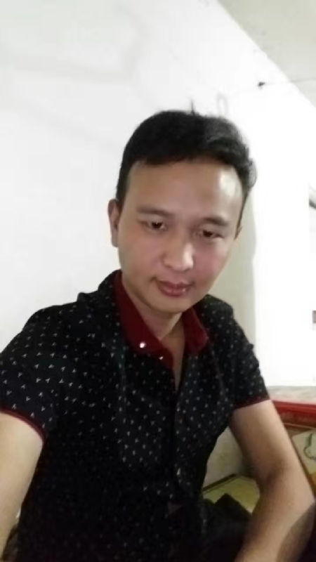 机械师的第一张照片--茂名相亲服务中心