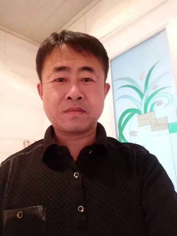 坦率的第一张照片--茂名相亲服务中心