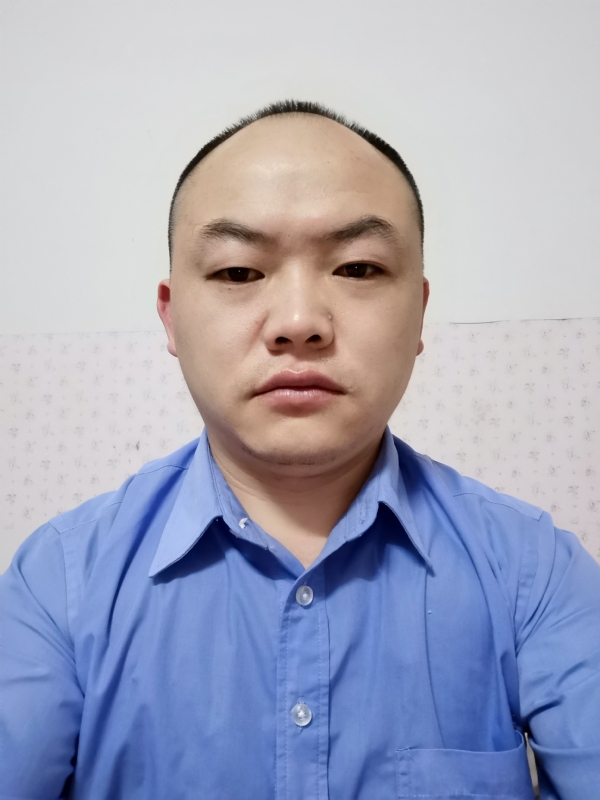 与子携老的第一张照片--茂名相亲服务中心