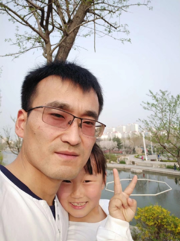 简单的幸福的第一张照片--茂名相亲服务中心