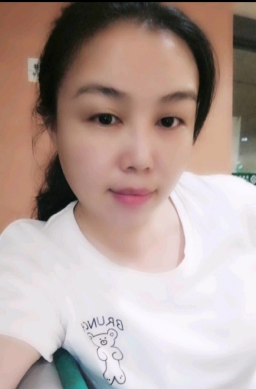 淡淡的云的第一张照片--茂名相亲服务中心