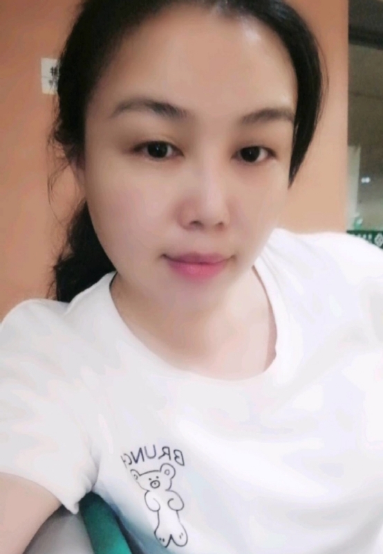 淡淡的云的第三张照片--茂名相亲服务中心