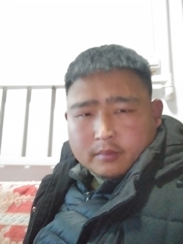 郝营的第二张照片--茂名相亲服务中心