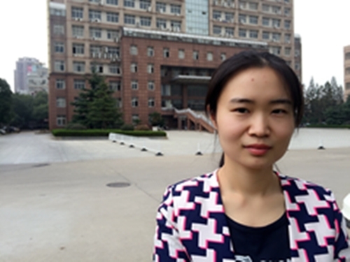 女儿征婚的第一张照片--茂名相亲服务中心