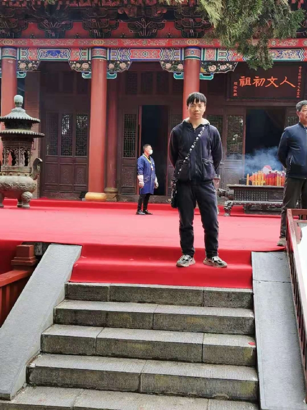 单身的小草的第三张照片--茂名相亲服务中心