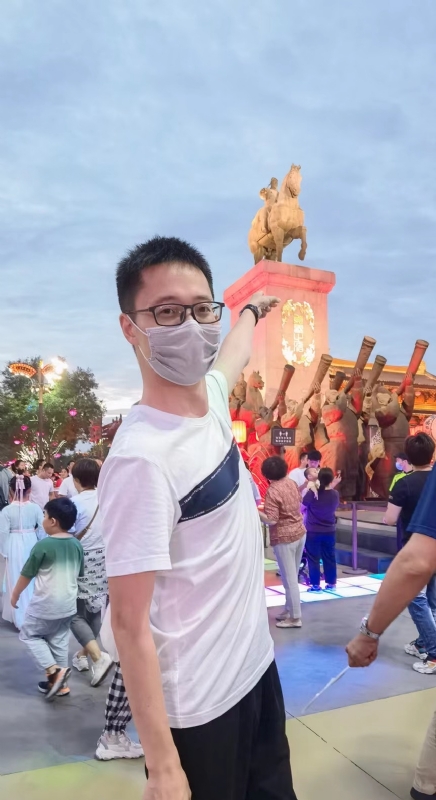 一休哥的第二张照片--茂名相亲服务中心