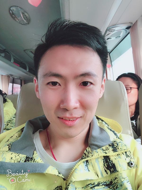郭白白的第二张照片--茂名相亲服务中心