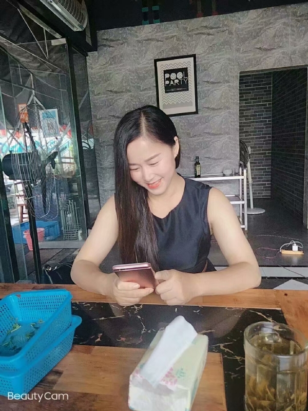如不坚强弱给谁看的第一张照片--茂名相亲服务中心