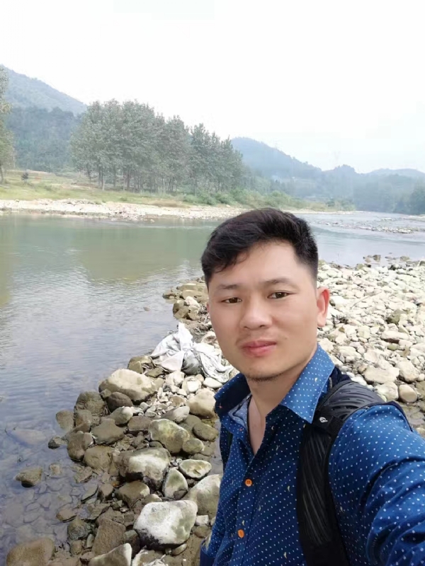 未来可期的第一张照片--茂名相亲服务中心