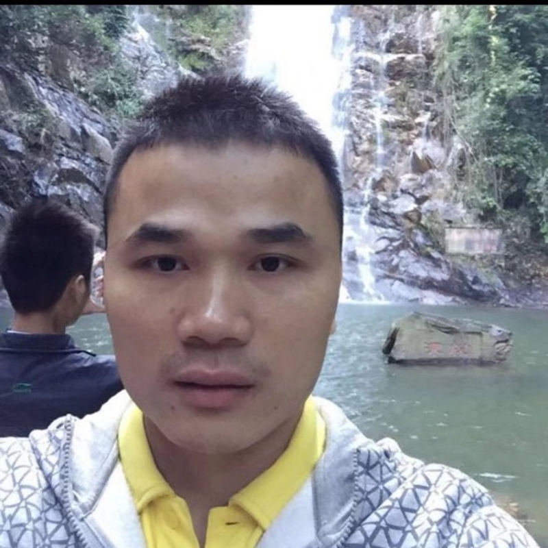 老梁的第一张照片--茂名相亲服务中心