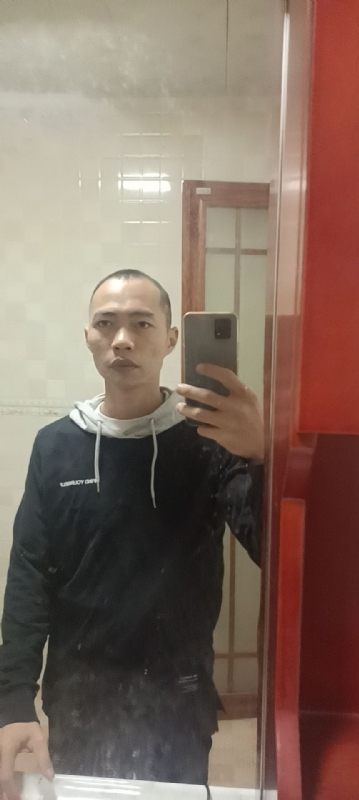 黄钟溢的第一张照片--茂名相亲服务中心