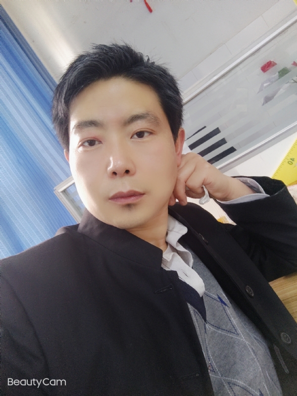 铜豌豆的第一张照片--茂名相亲服务中心