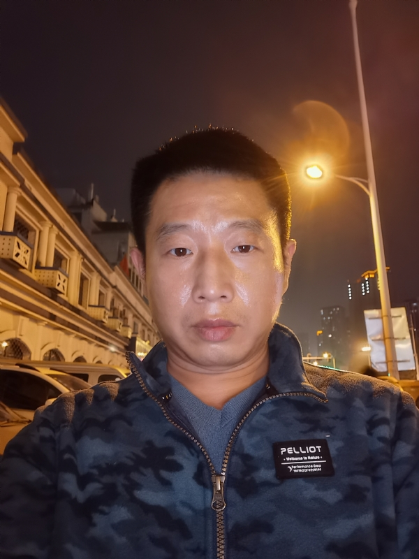 偷偷说的第一张照片--茂名相亲服务中心