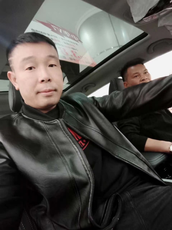 醉红尘的第一张照片--茂名相亲服务中心