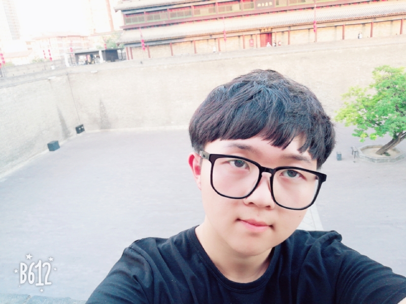 白夜行中人的第三张照片--茂名相亲服务中心