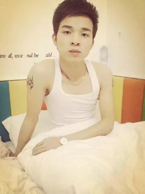 风雨同舟的第一张照片--茂名相亲服务中心